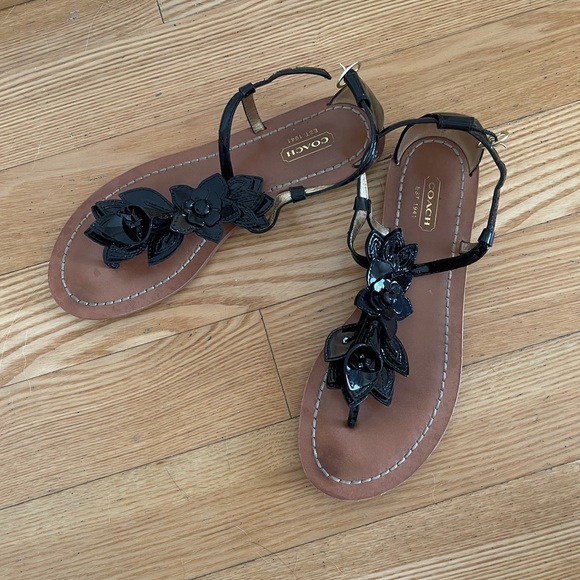 Coach Patent Leather floral t-strap sandals - Picture 2 of 3